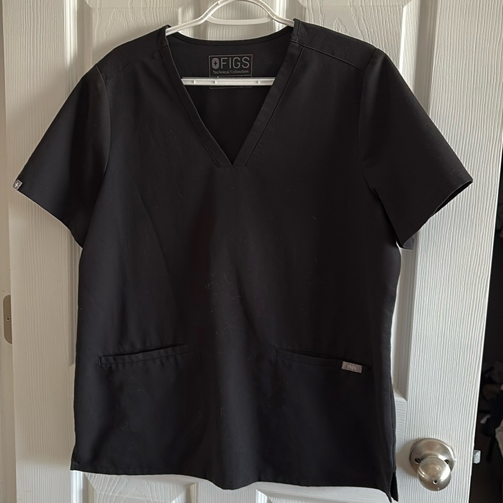Casma Two Pocket Scrub Top
